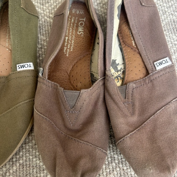 Tom’s Bundle - Picture 3 of 4